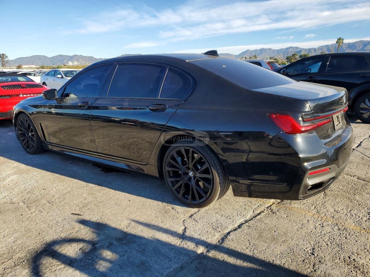 BMW 740 - фото 4