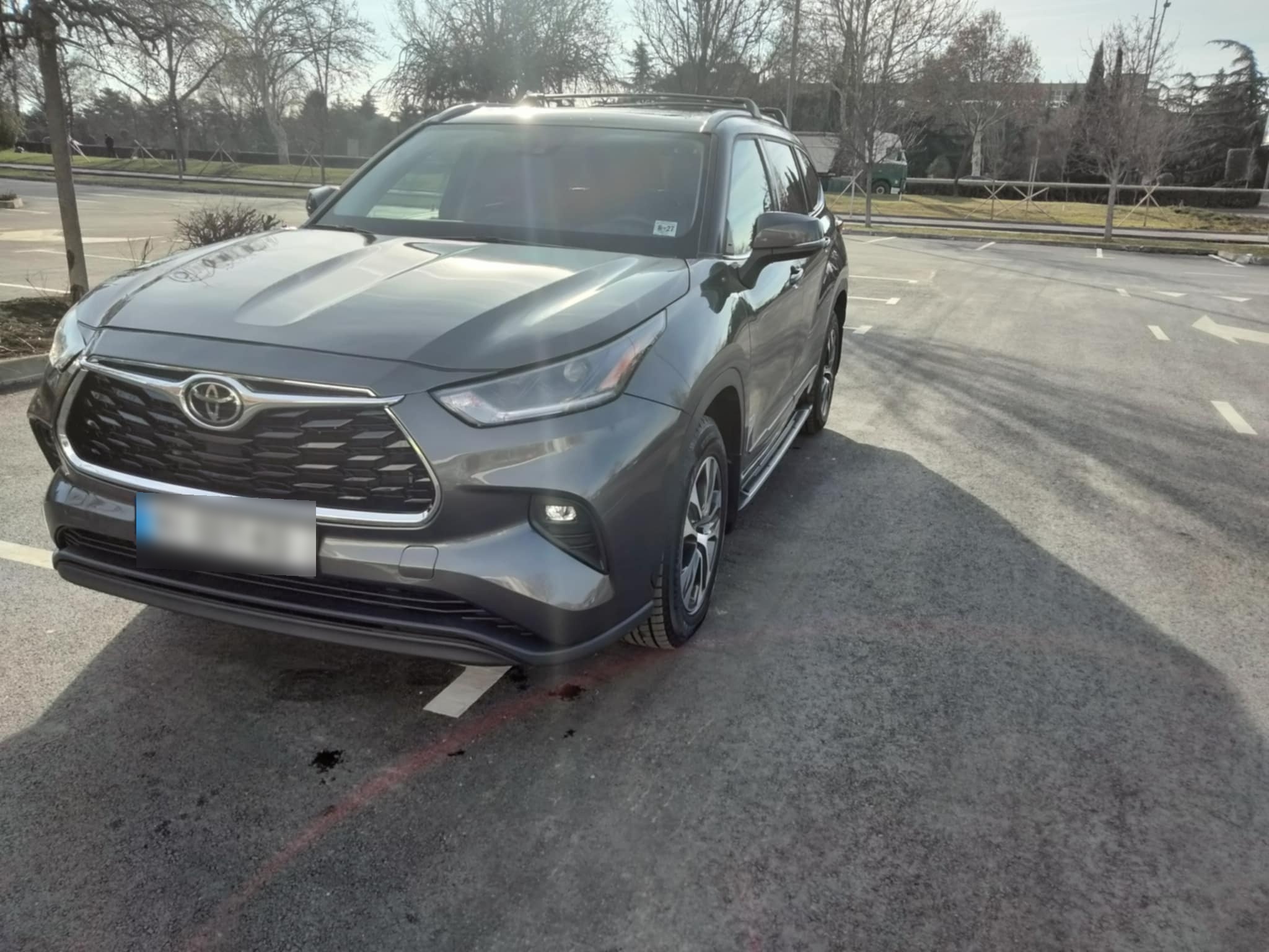 Toyota XLE 4dr All-Wheel Drive Automa — миниатюра 1