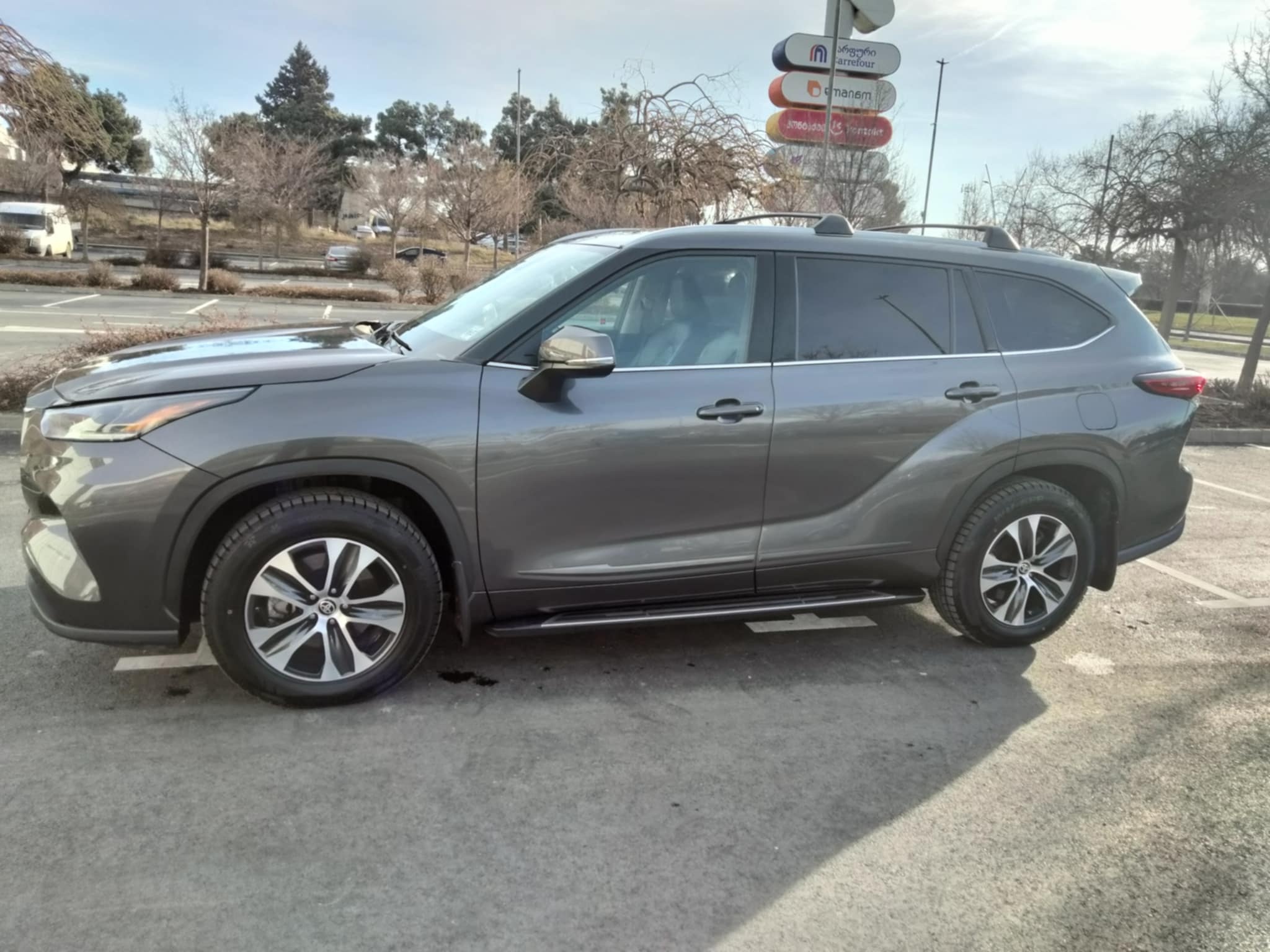 Toyota XLE 4dr All-Wheel Drive Automa — миниатюра 2