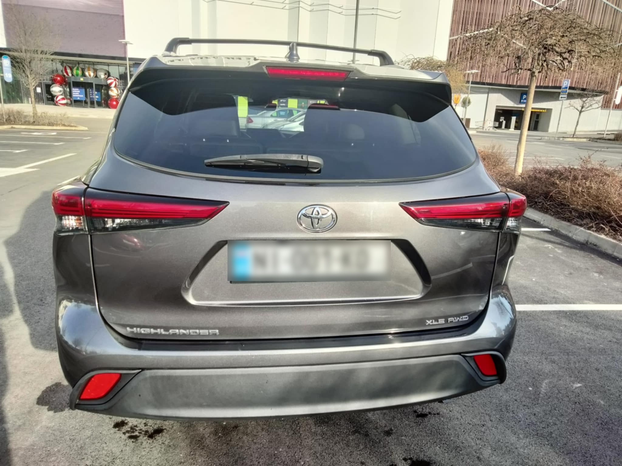 Toyota XLE 4dr All-Wheel Drive Automa — миниатюра 5