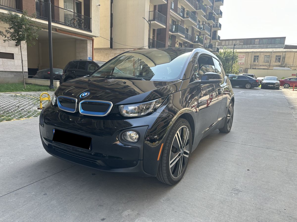 BMW I3 - фото 1
