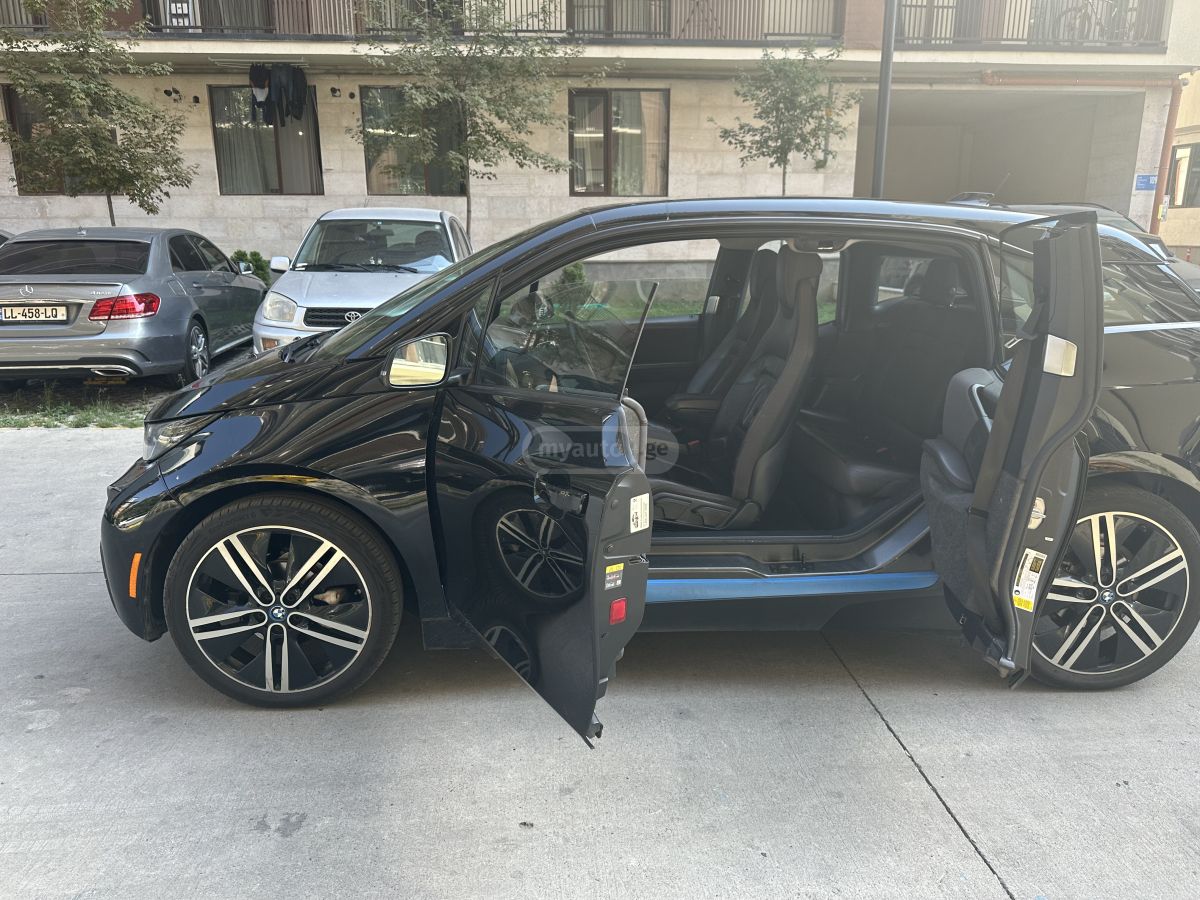 BMW I3 - фото 7