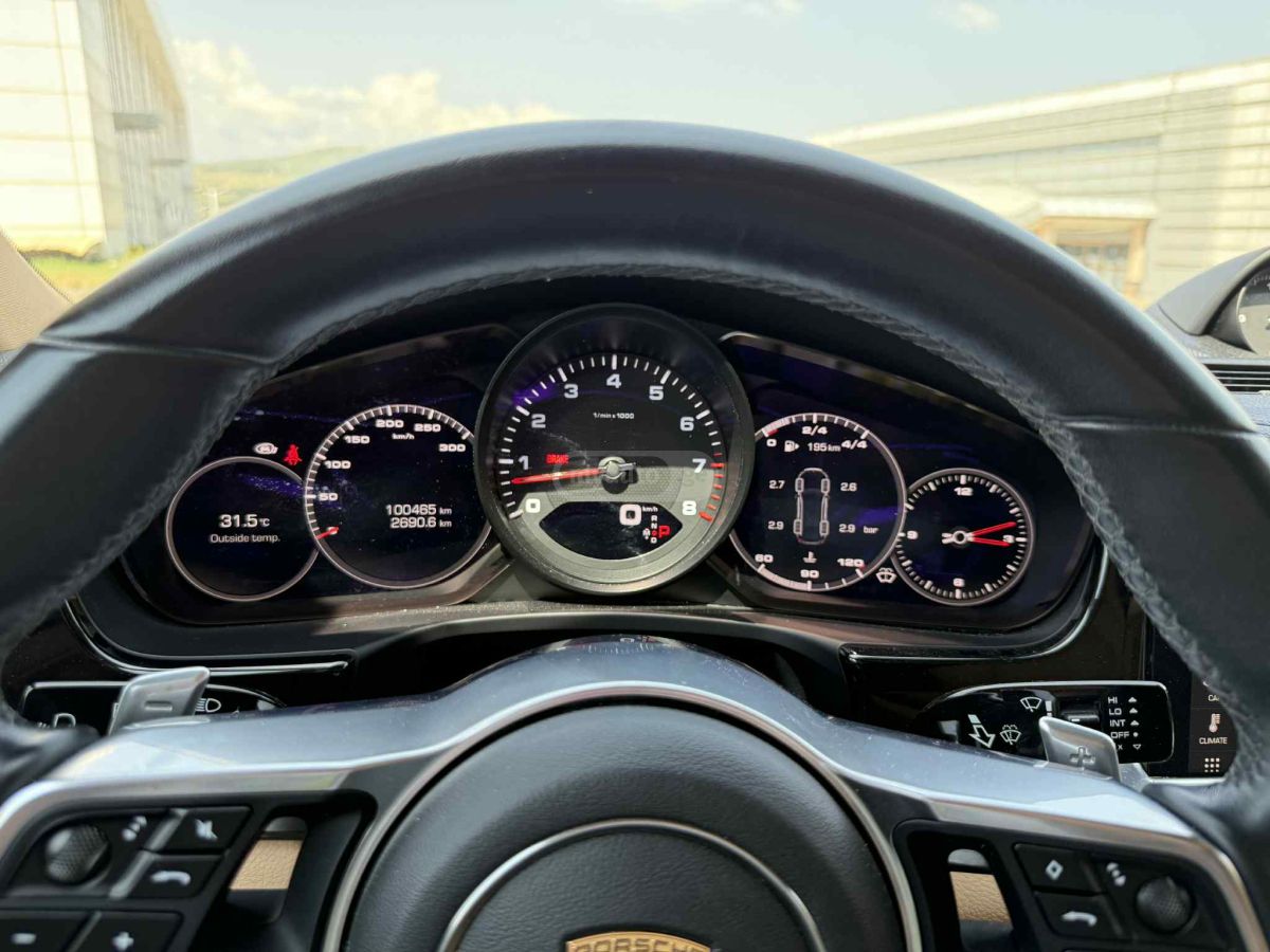 Porsche Panamera - фото 2
