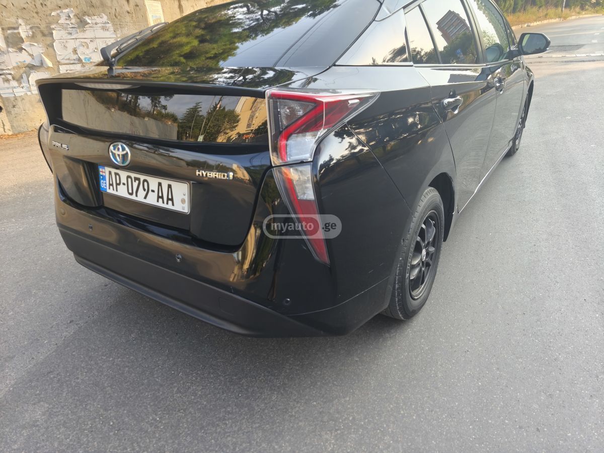Toyota Prius - фото 5