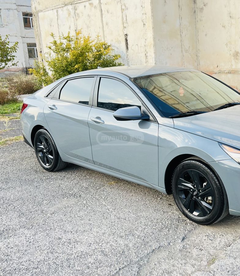 Hyundai Elantra - фото 7