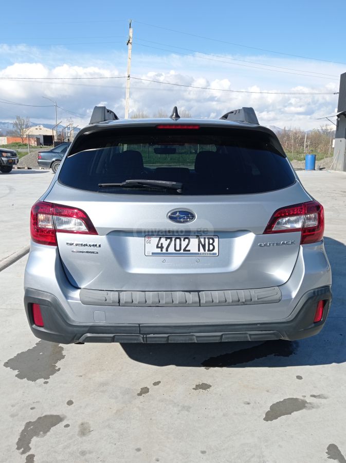 Subaru Outback - фото 5