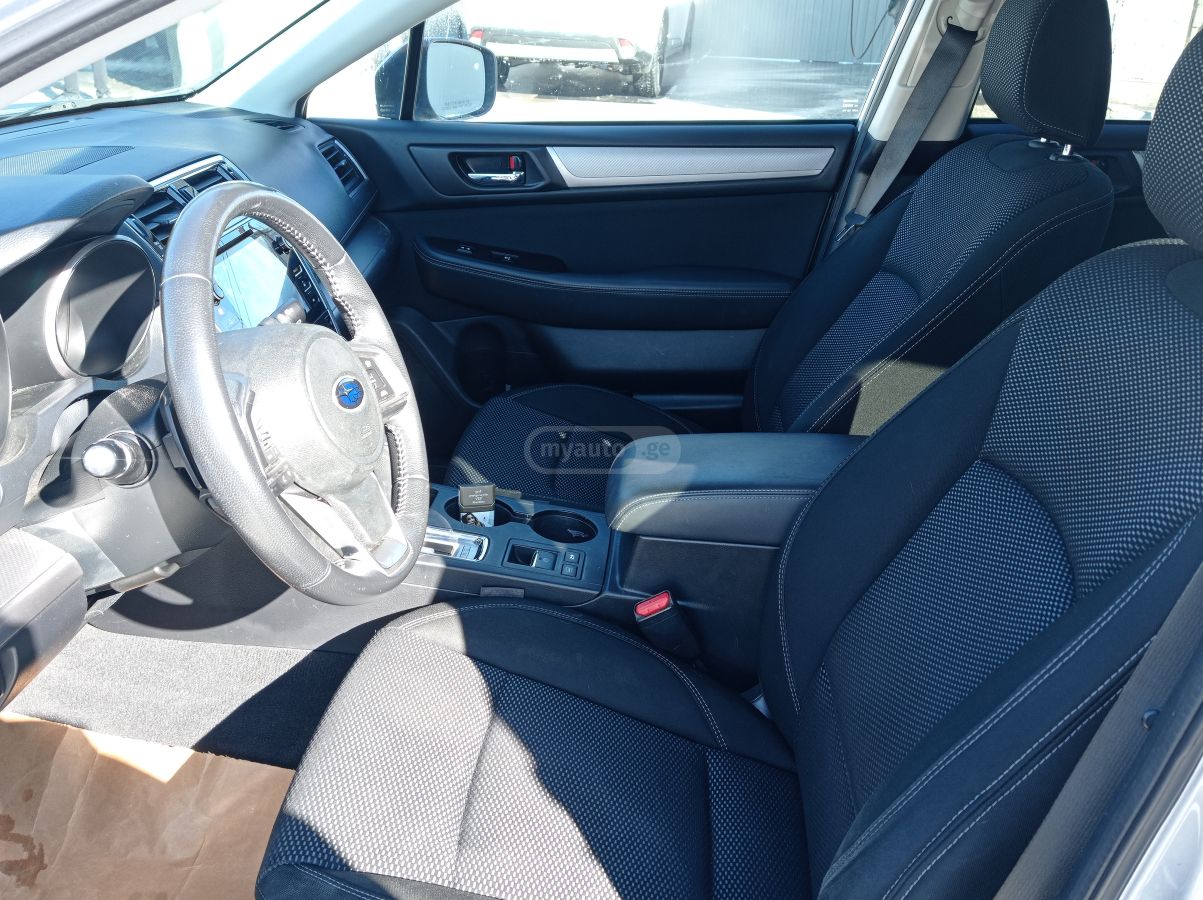 Subaru Outback - фото 7