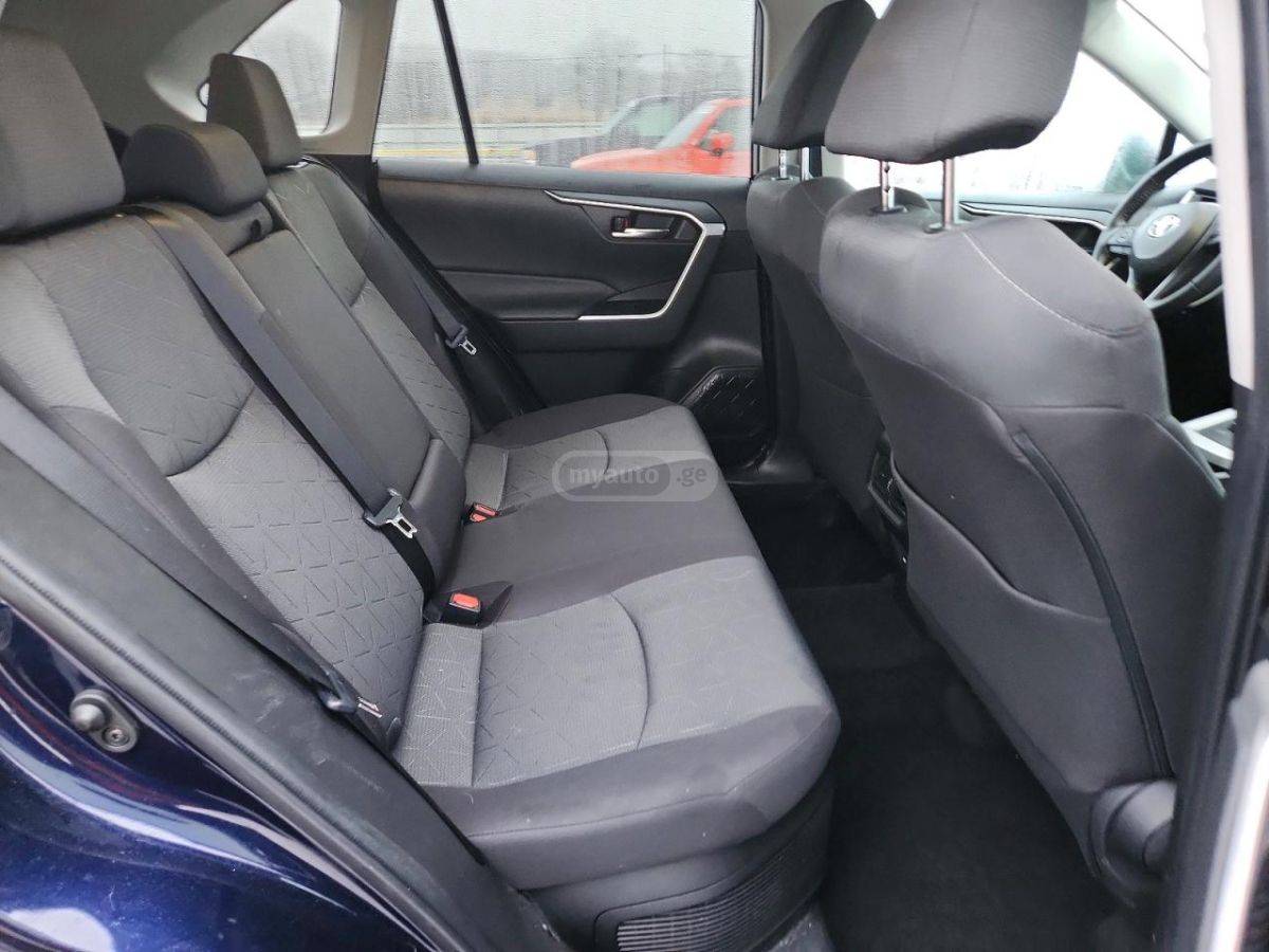 Toyota RAV 4 - фото 11