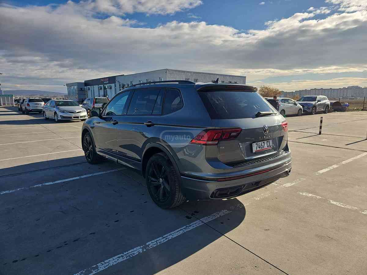 Volkswagen Tiguan 2023 — миниатюра 8