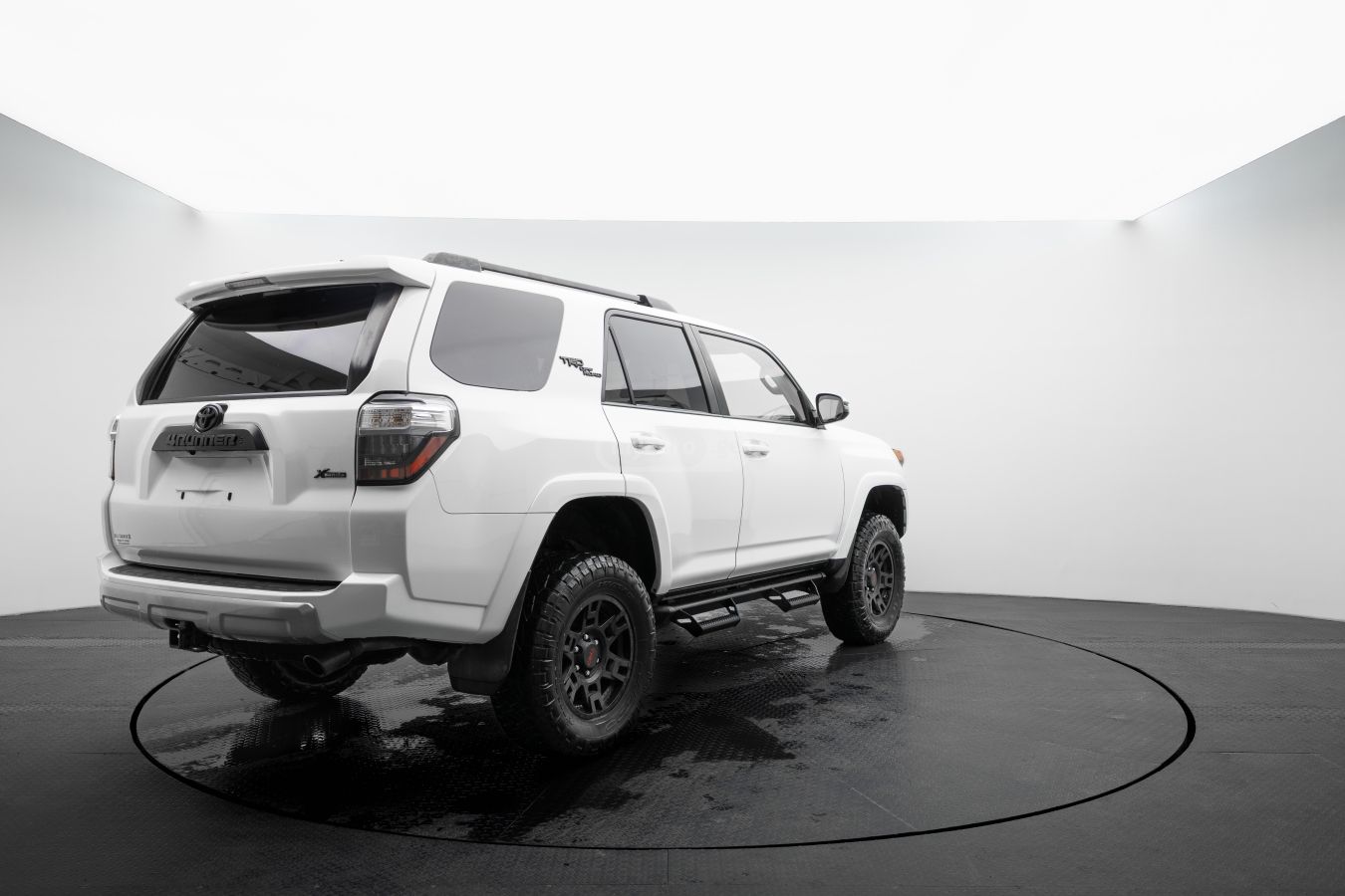 Toyota TRD Off Road Premium 4dr 4x4 A — миниатюра 5