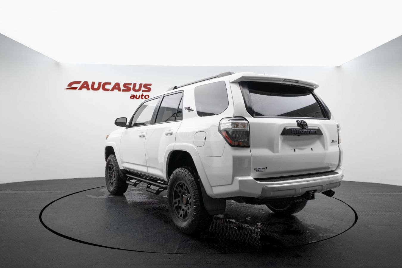 Toyota TRD Off Road Premium 4dr 4x4 A — миниатюра 7