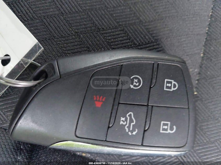 Chevrolet Silverado 2025 — миниатюра 11