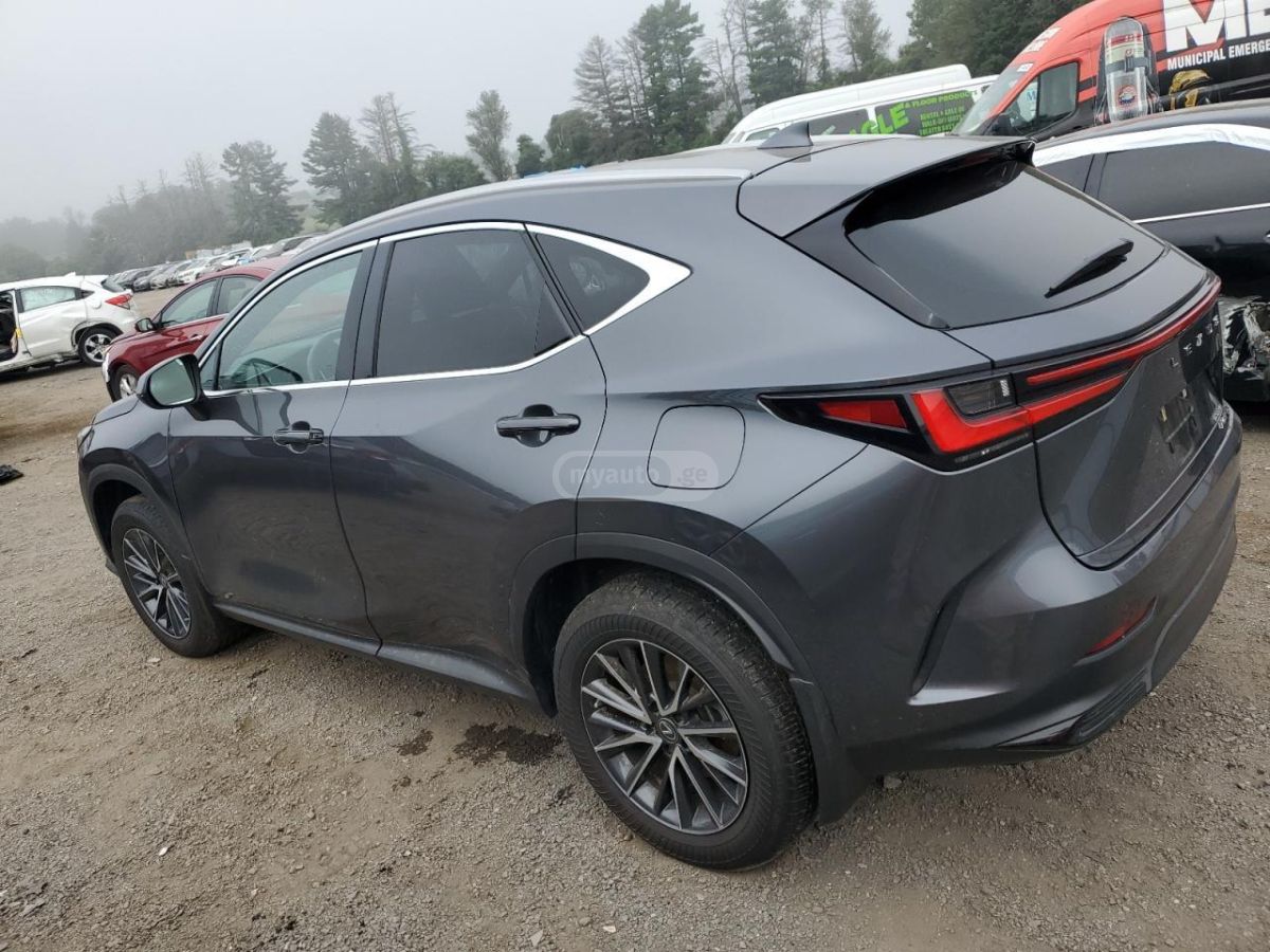 Lexus Base 4dr All-Wheel Drive Autom — миниатюра 2