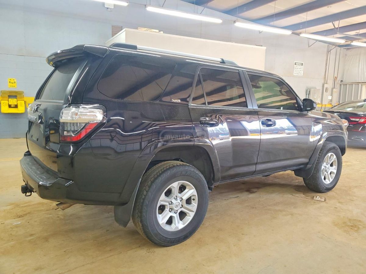 Toyota 4 Runner - фото 3
