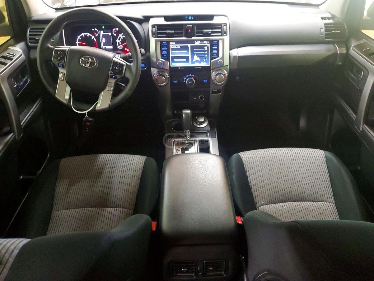 Toyota 4 Runner - фото 8