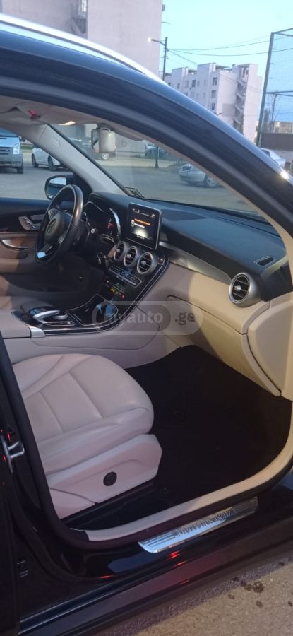 Mercedes-Benz GLC 300 - фото 11