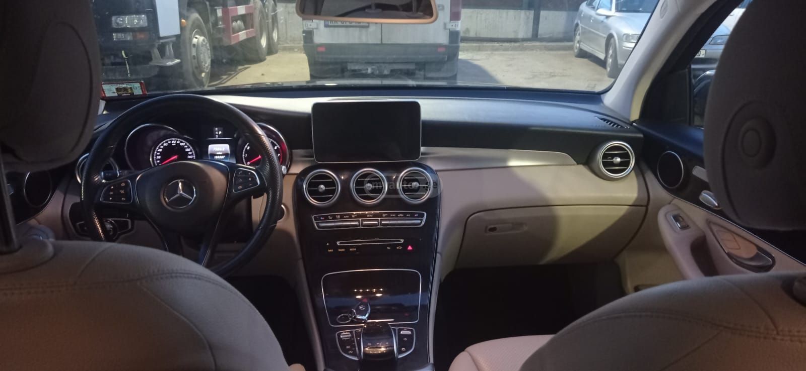 Mercedes-Benz GLC 300 - фото 15