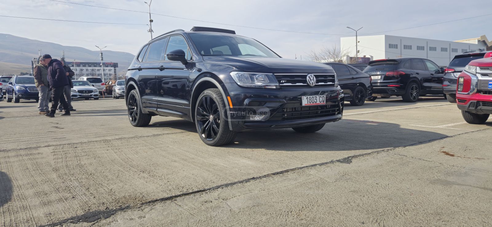 Volkswagen Tiguan - фото 5