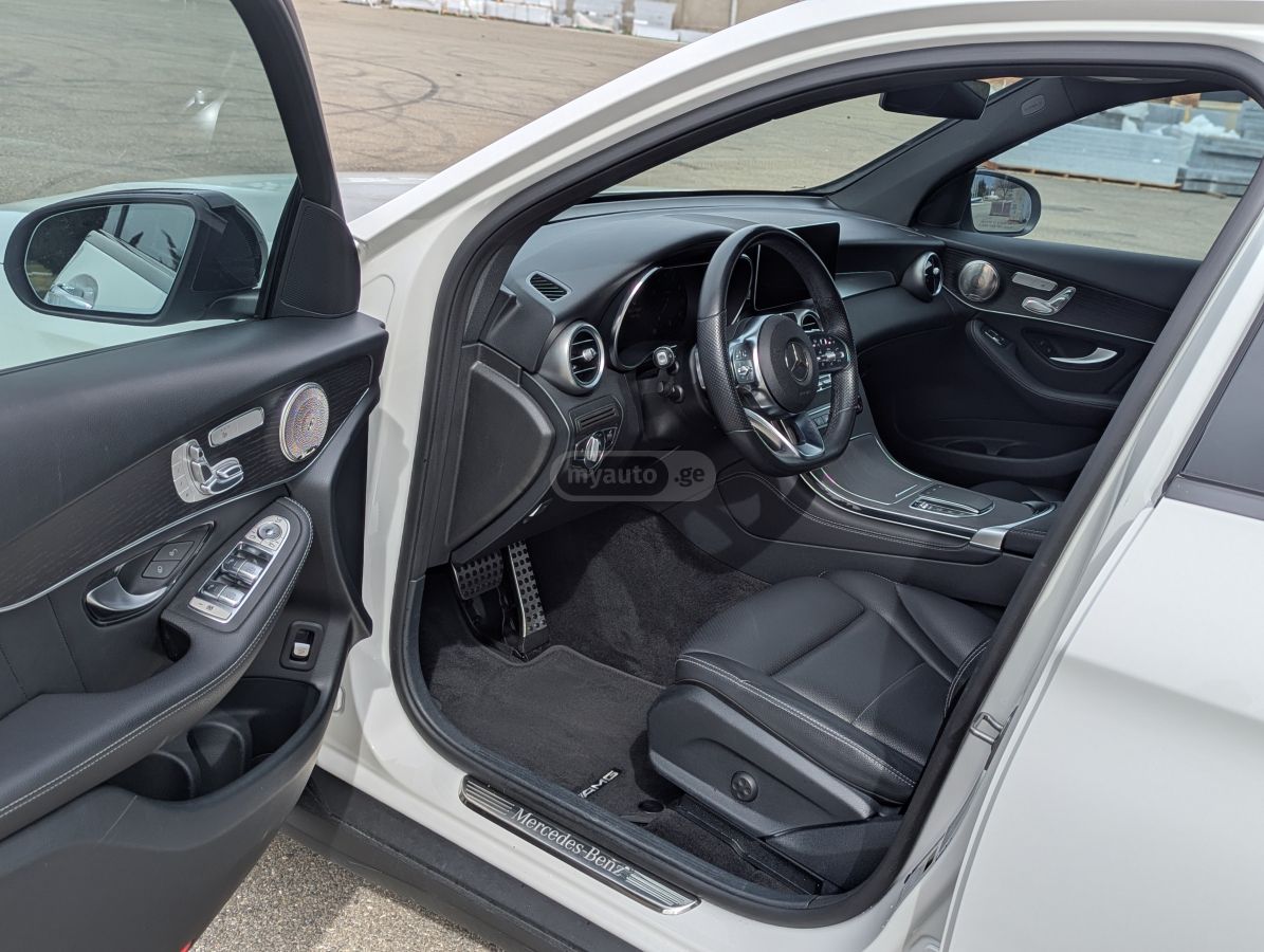 Mercedes-Benz GLC 300 - фото 7
