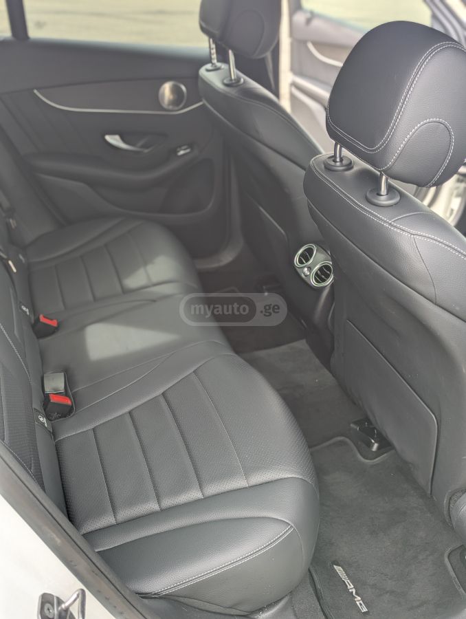 Mercedes-Benz GLC 300 - фото 8