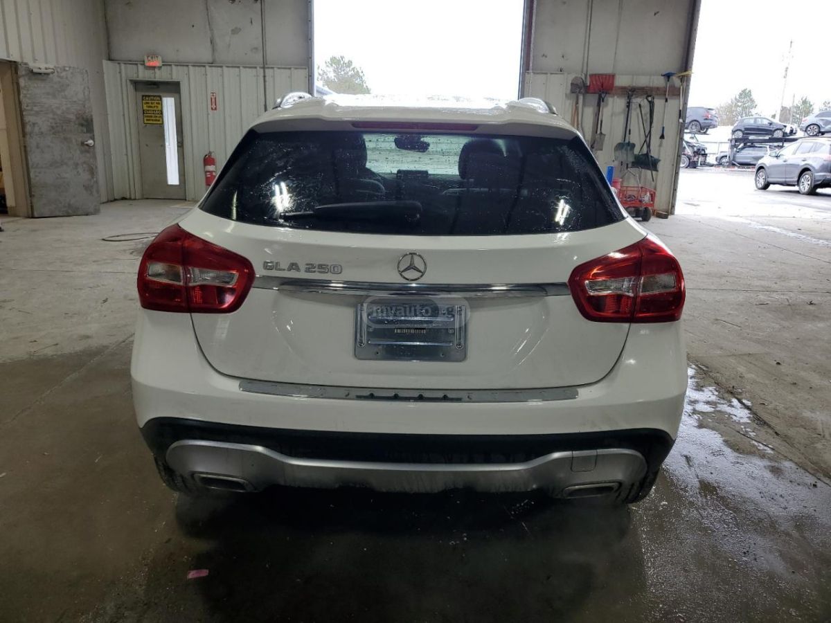 Mercedes-Benz Base GLA 250 4dr All-Wheel Dri — миниатюра 6