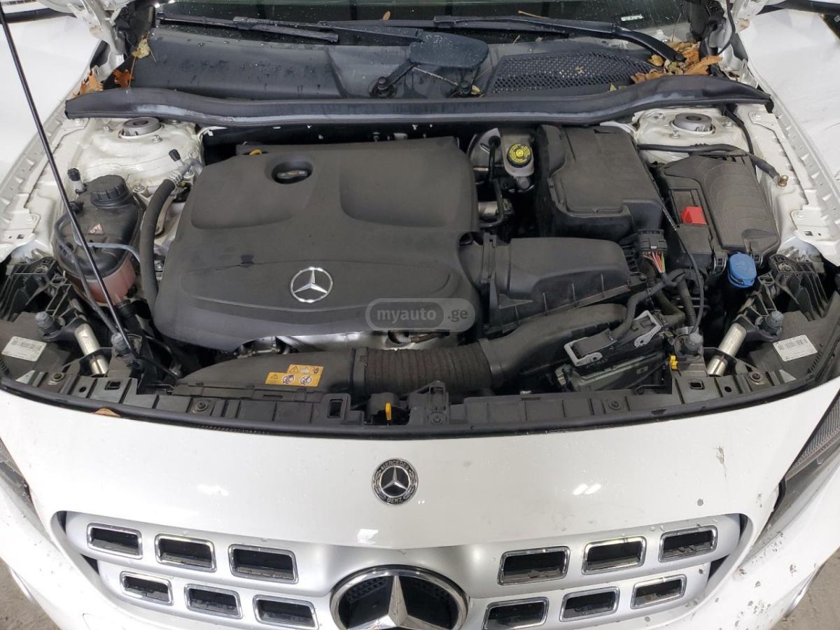 Mercedes-Benz Base GLA 250 4dr All-Wheel Dri — миниатюра 9