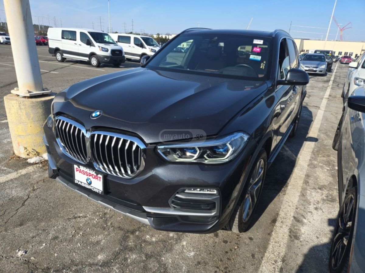 BMW X5 - фото 1