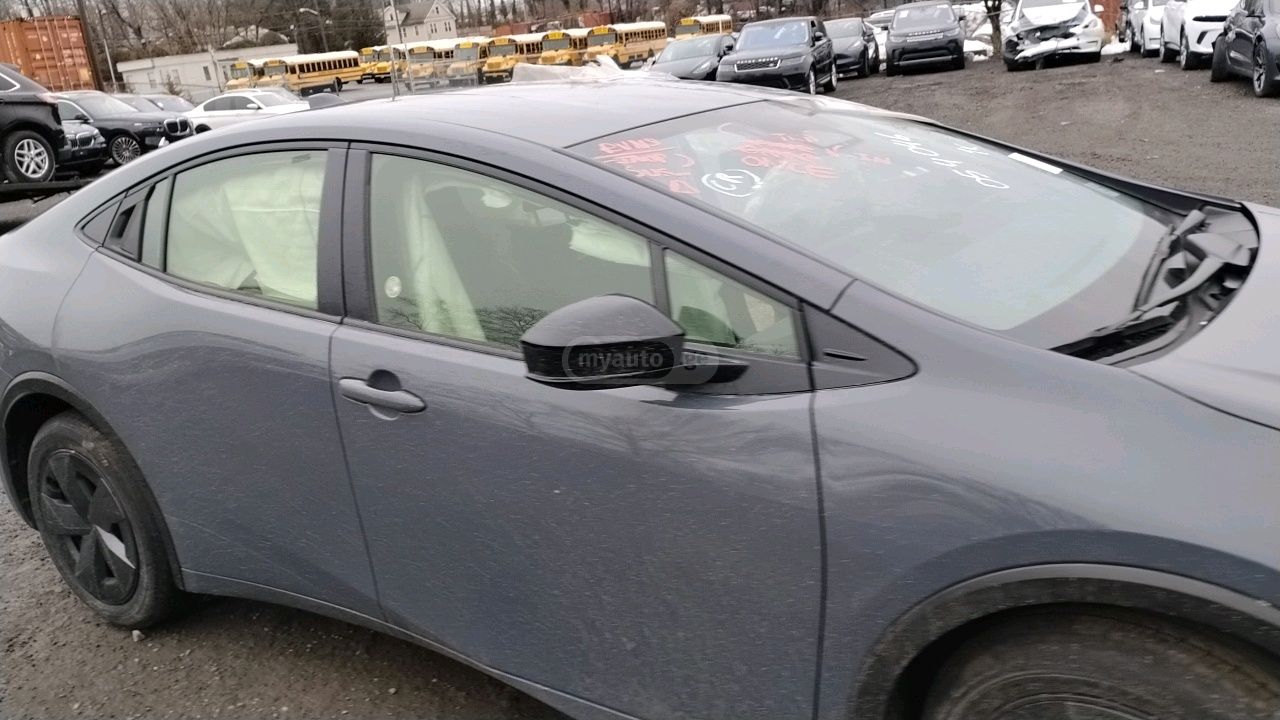 Toyota Prius - фото 13