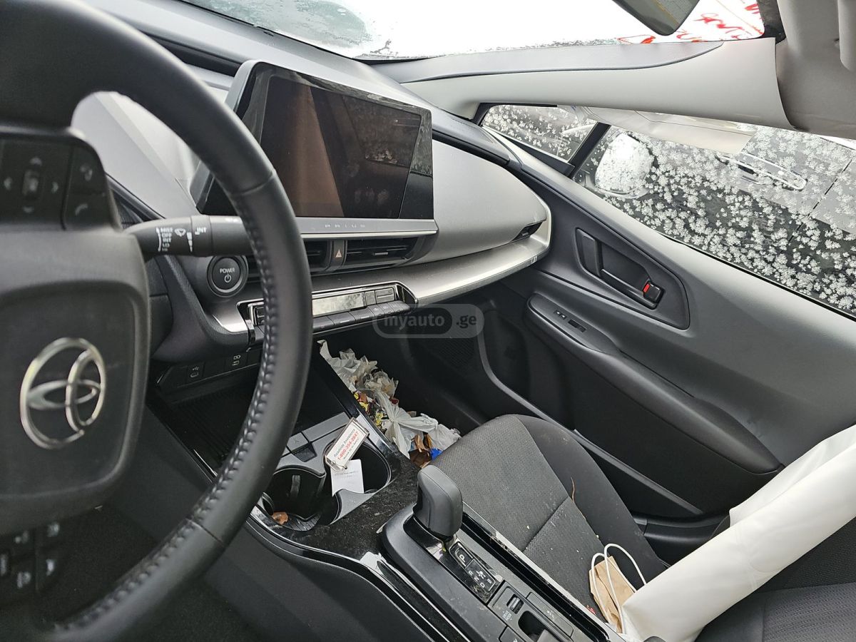 Toyota Prius - фото 3