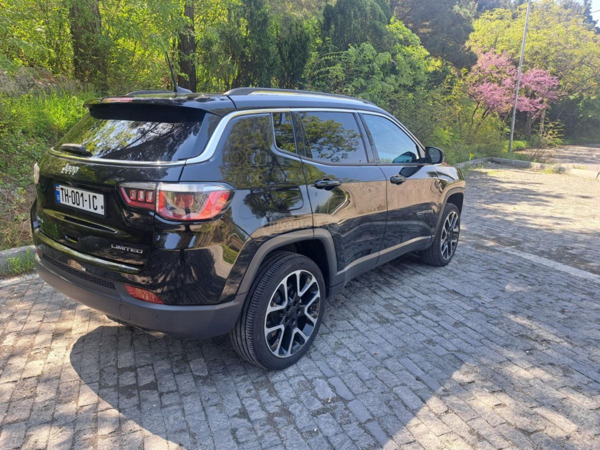 Jeep Compass - фото 5