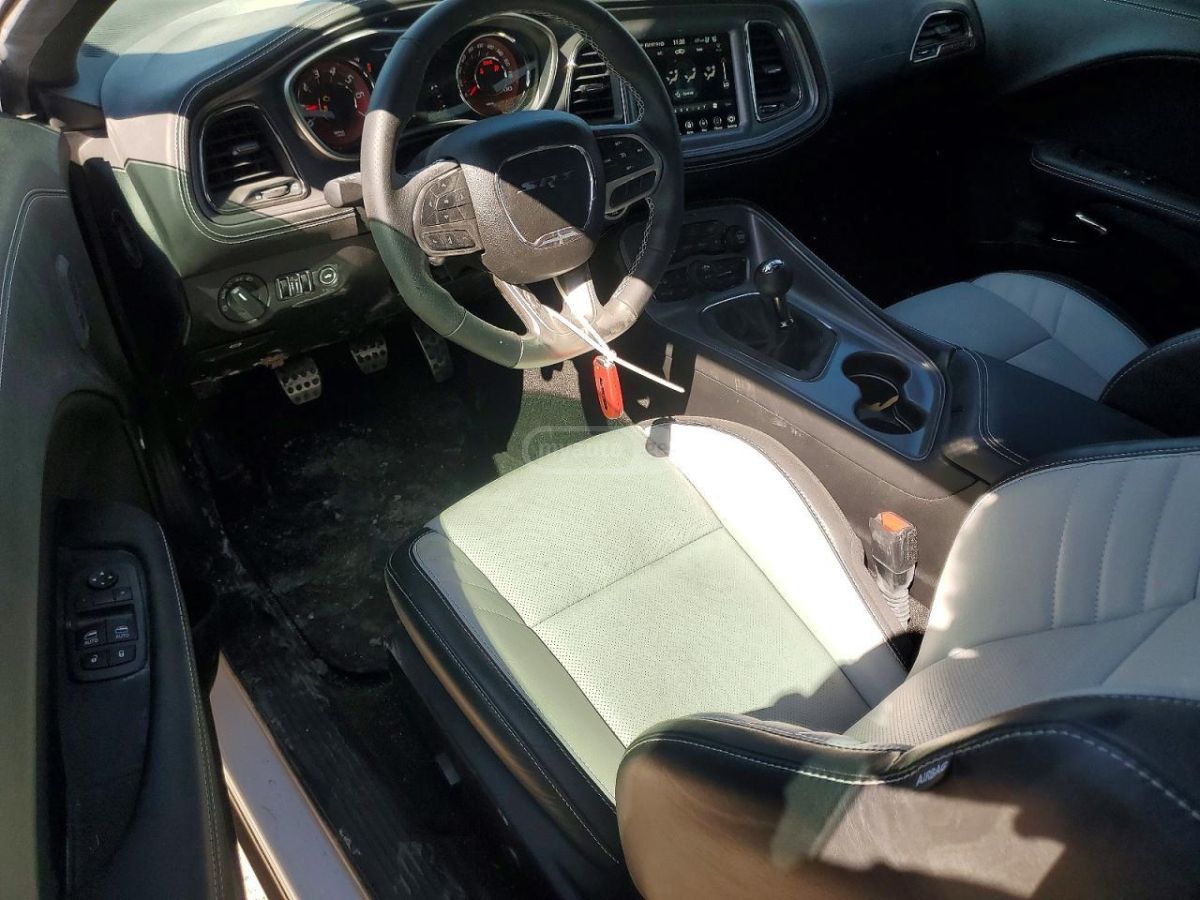 Dodge Challenger 2023 — миниатюра 8