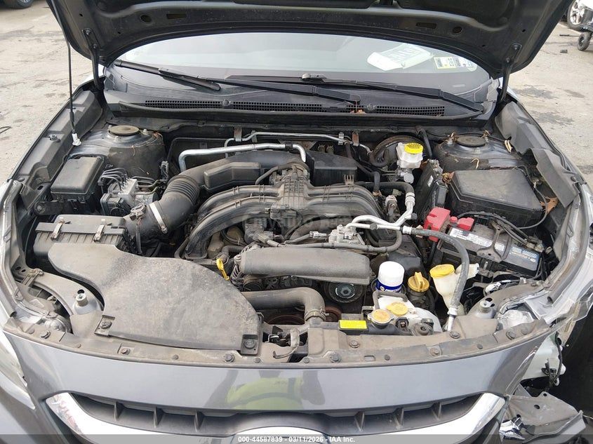 Subaru Legacy - фото 10