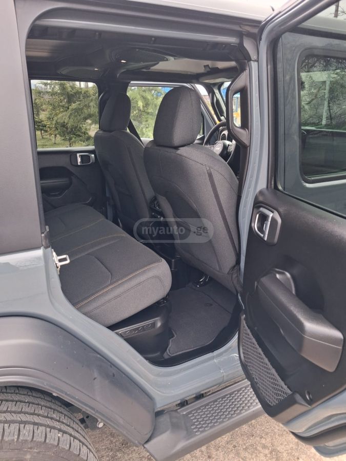 Jeep Wrangler 2025 — миниатюра 13