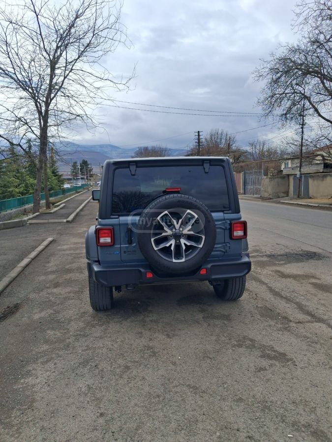 Jeep Wrangler 2025 — миниатюра 4