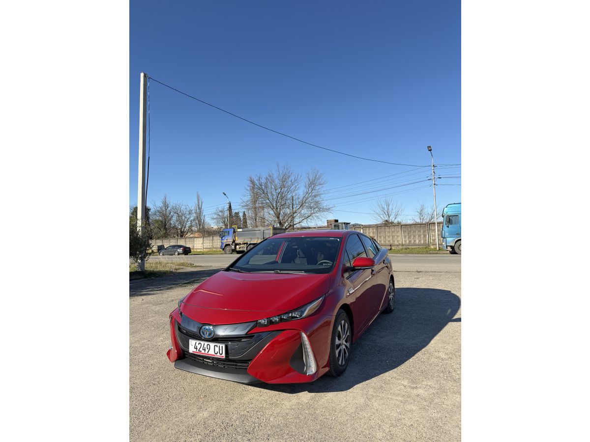 Toyota Prius - фото 2