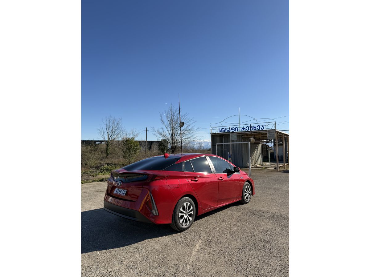 Toyota Prius - фото 5