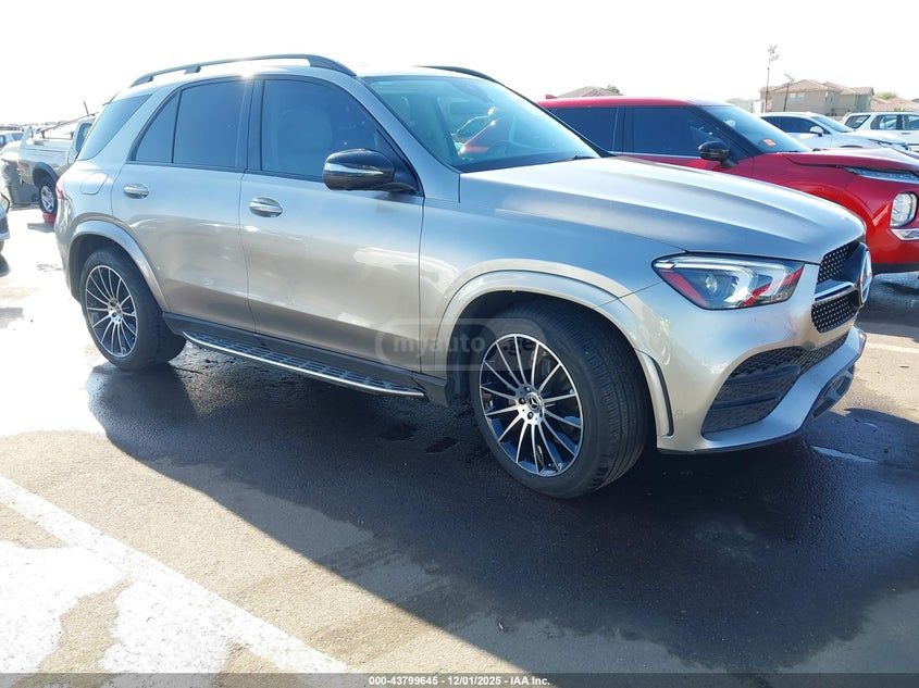 Mercedes-Benz GLE 350 - фото 1