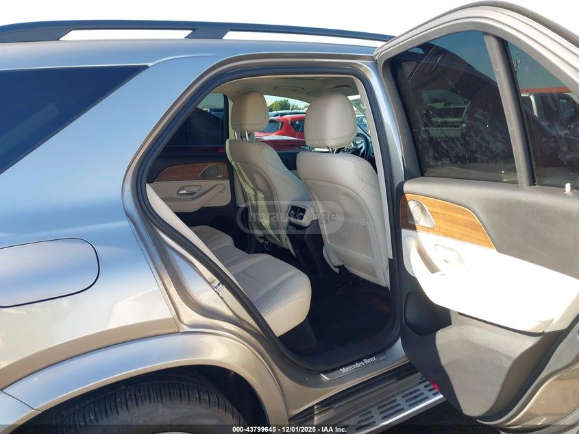 Mercedes-Benz GLE 350 - фото 8