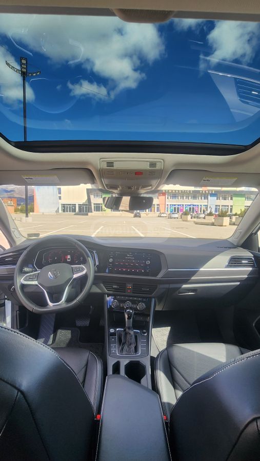 Volkswagen Jetta - фото 12