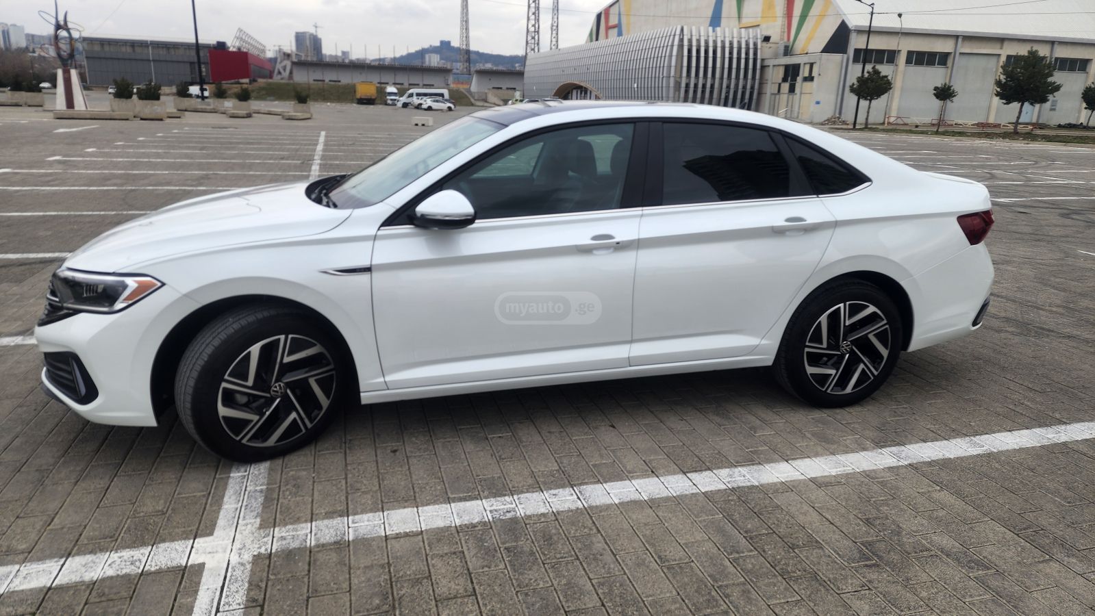 Volkswagen Jetta - фото 3