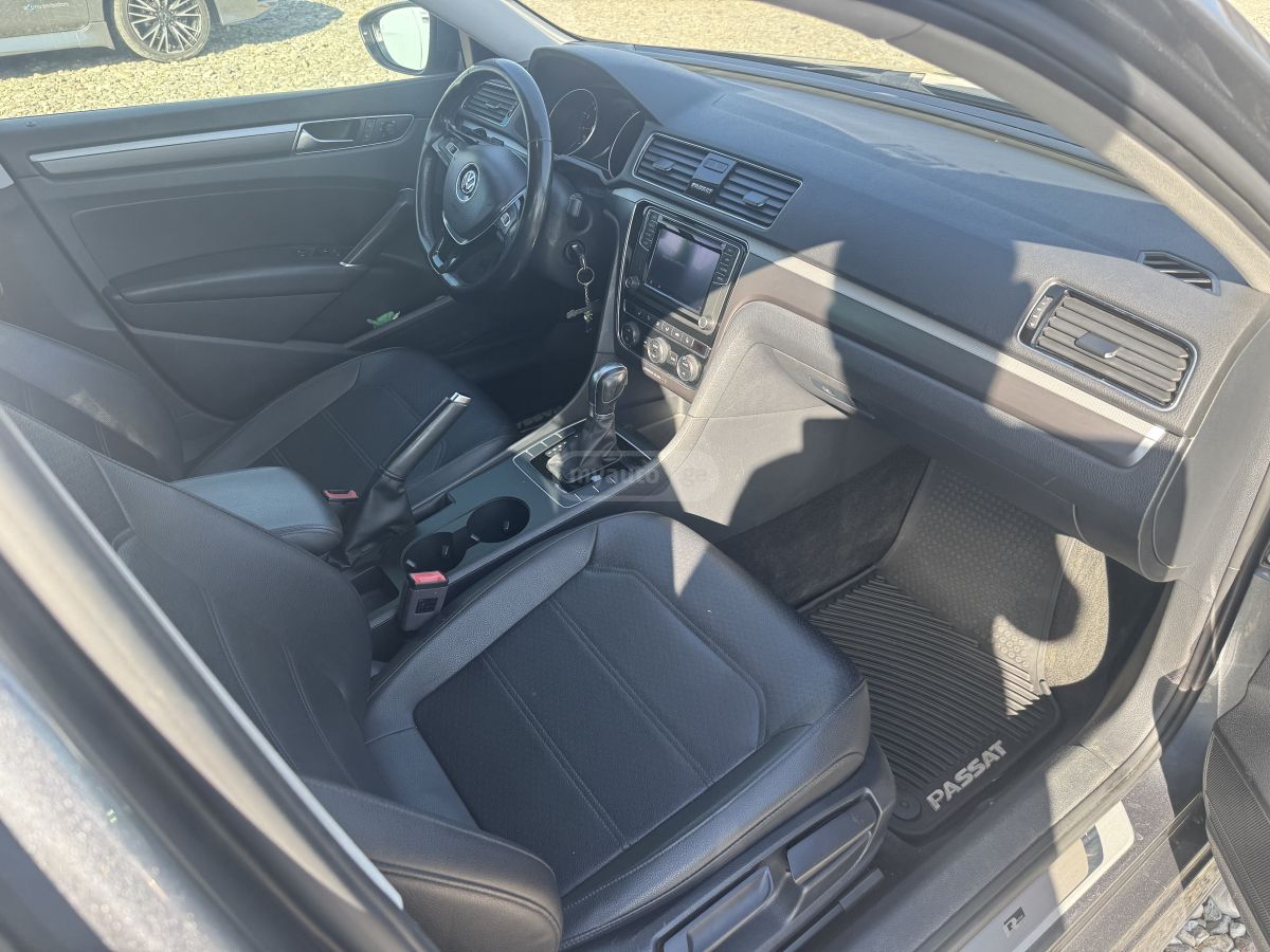 Volkswagen Passat - фото 11