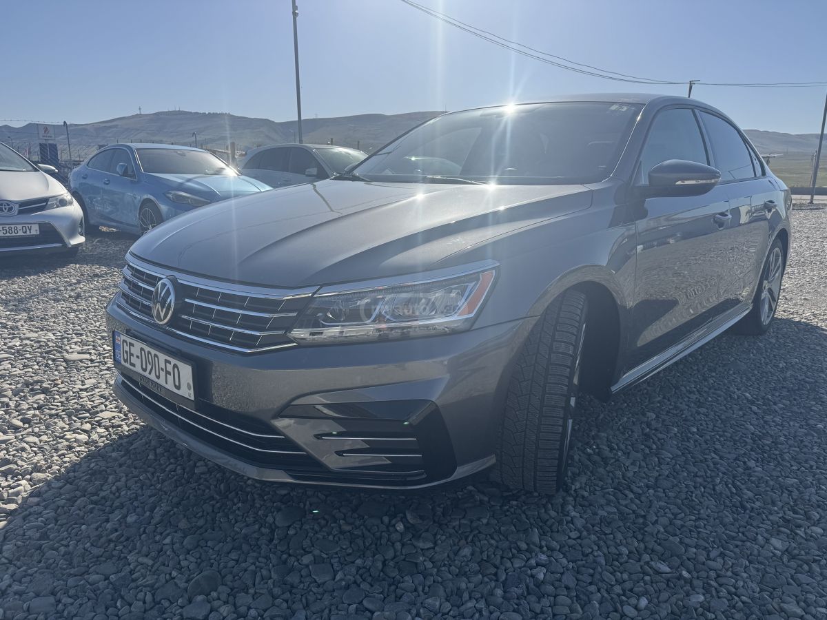 Volkswagen Passat - фото 2