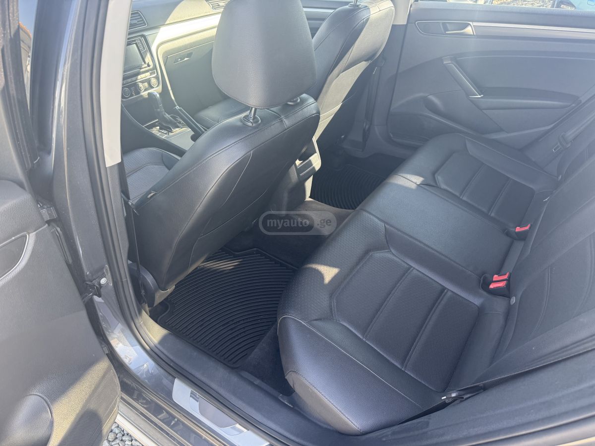 Volkswagen Passat - фото 9