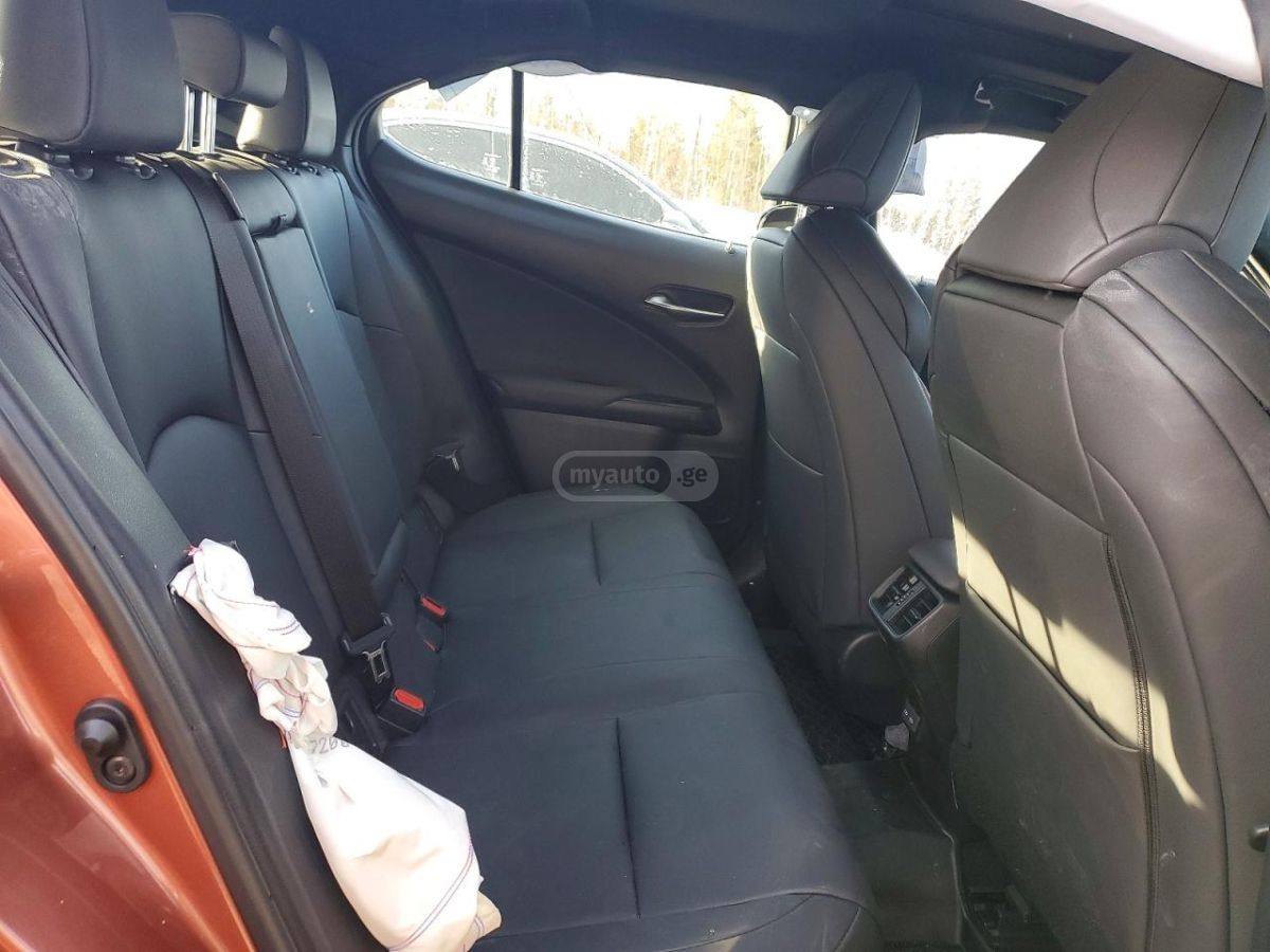 Lexus UX 250 h 2025 — миниатюра 11