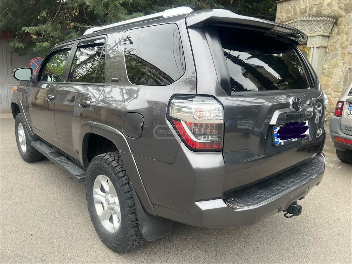 Toyota 4Runner - фото 4