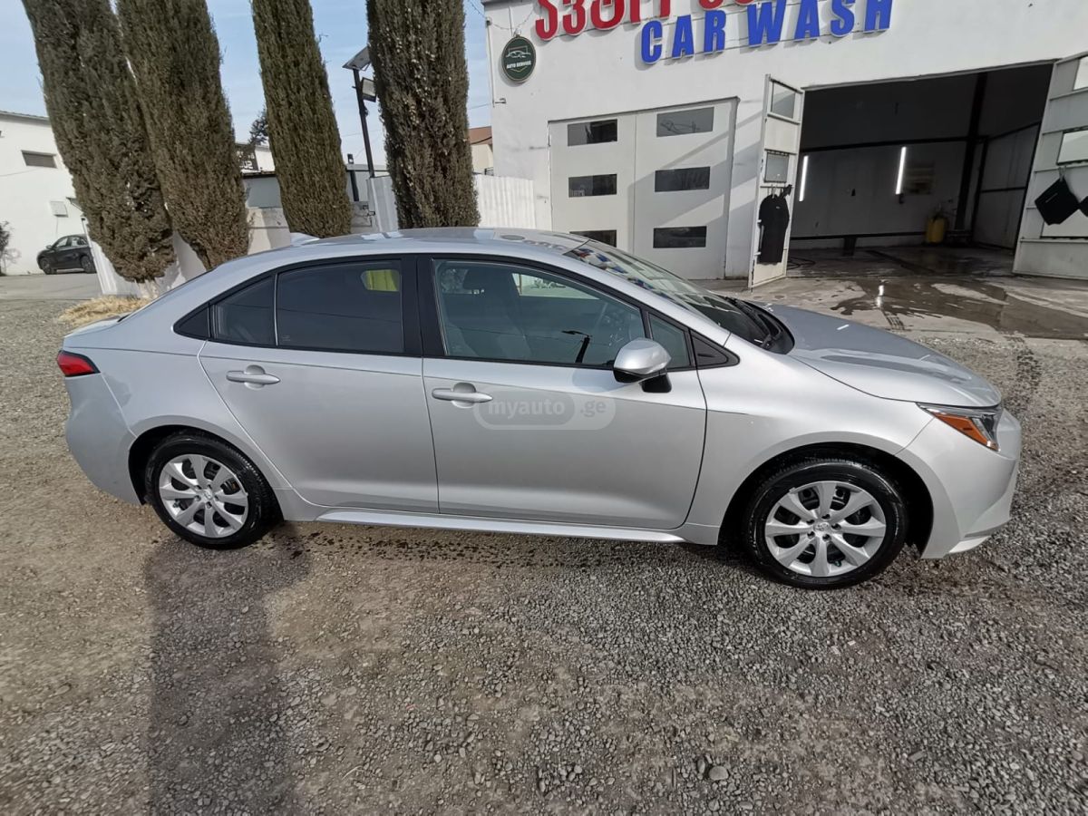 Toyota Corolla - фото 4