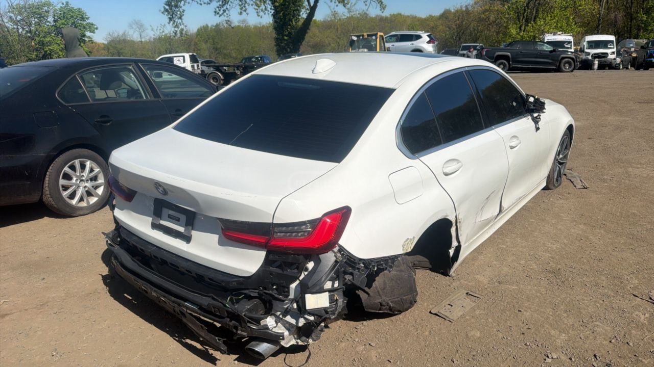 BMW 330 - фото 13