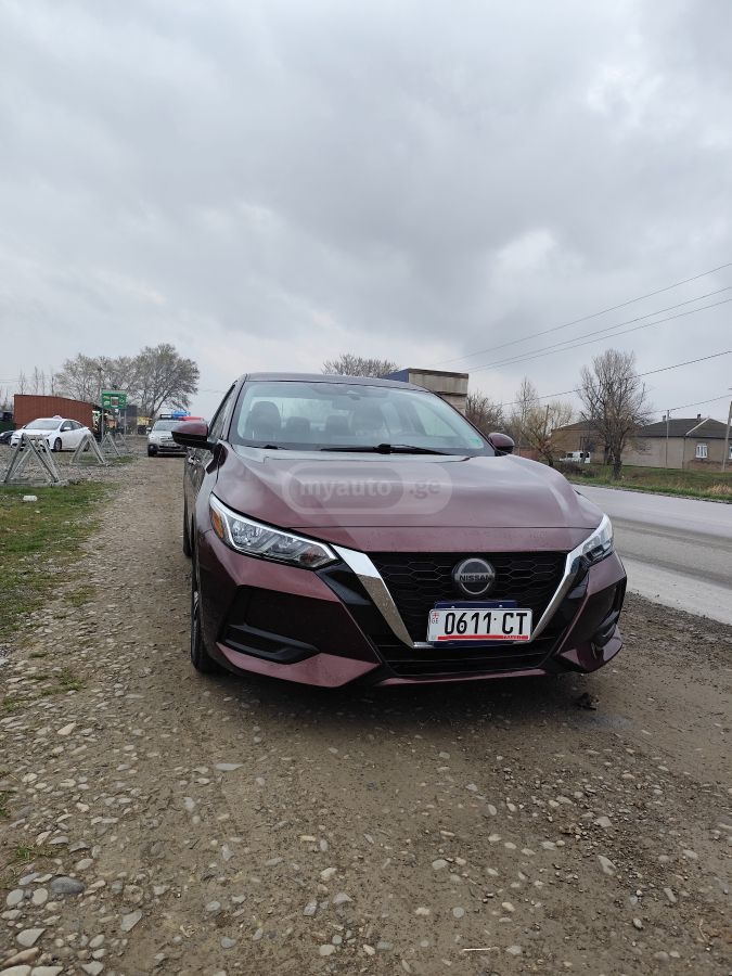 Nissan SV 4dr Sedan CVT — миниатюра 11