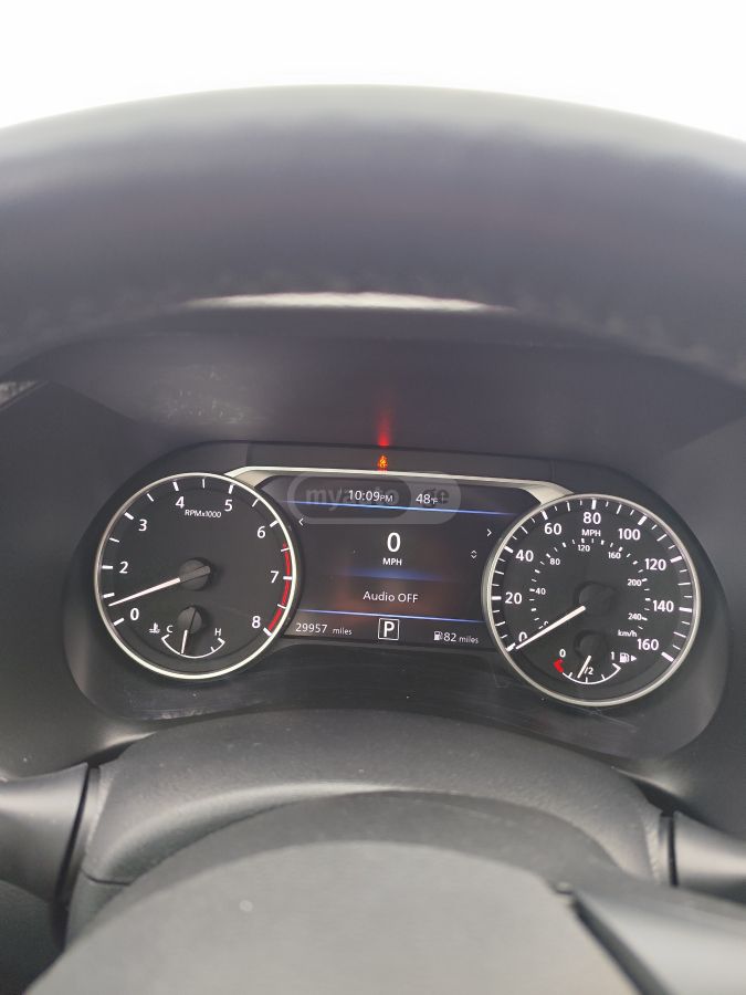 Nissan SV 4dr Sedan CVT — миниатюра 5