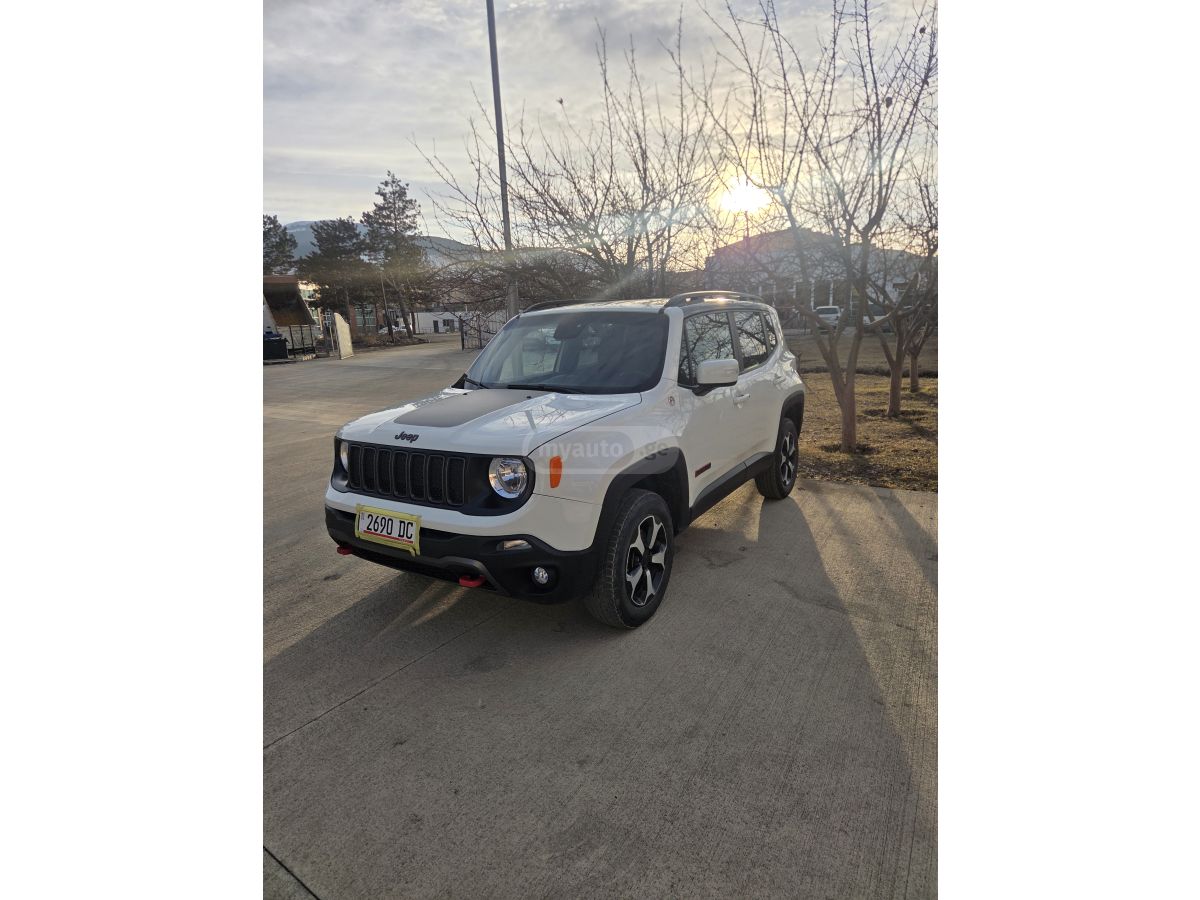 Jeep Renegade - фото 2